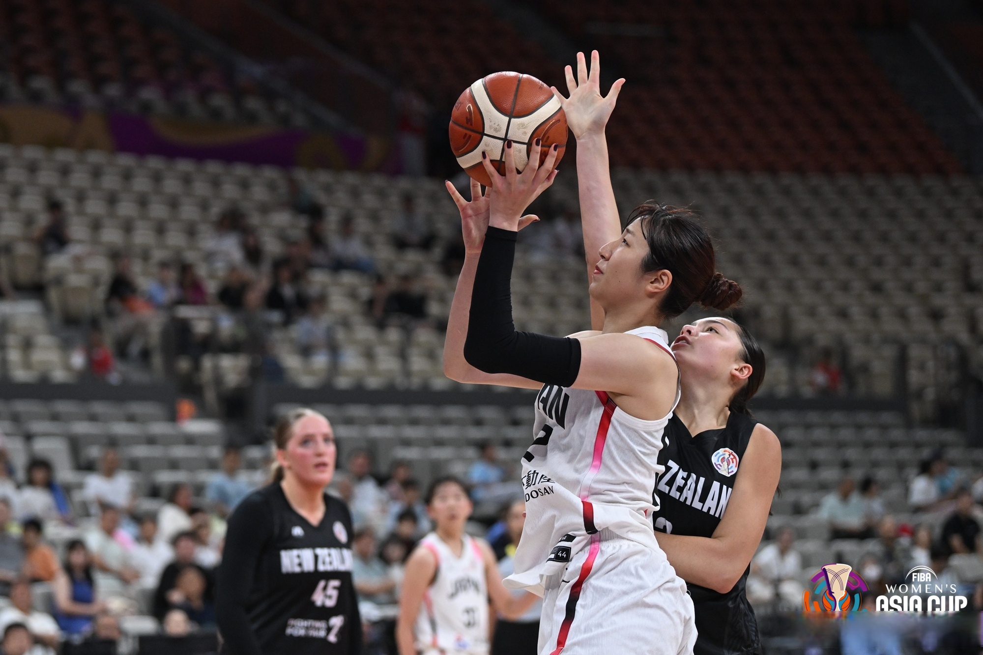 关于转折点亚特兰大状态回暖，NBA季后赛窗口期攻防权衡，气氛紧张，资深球员宣示担当的信息